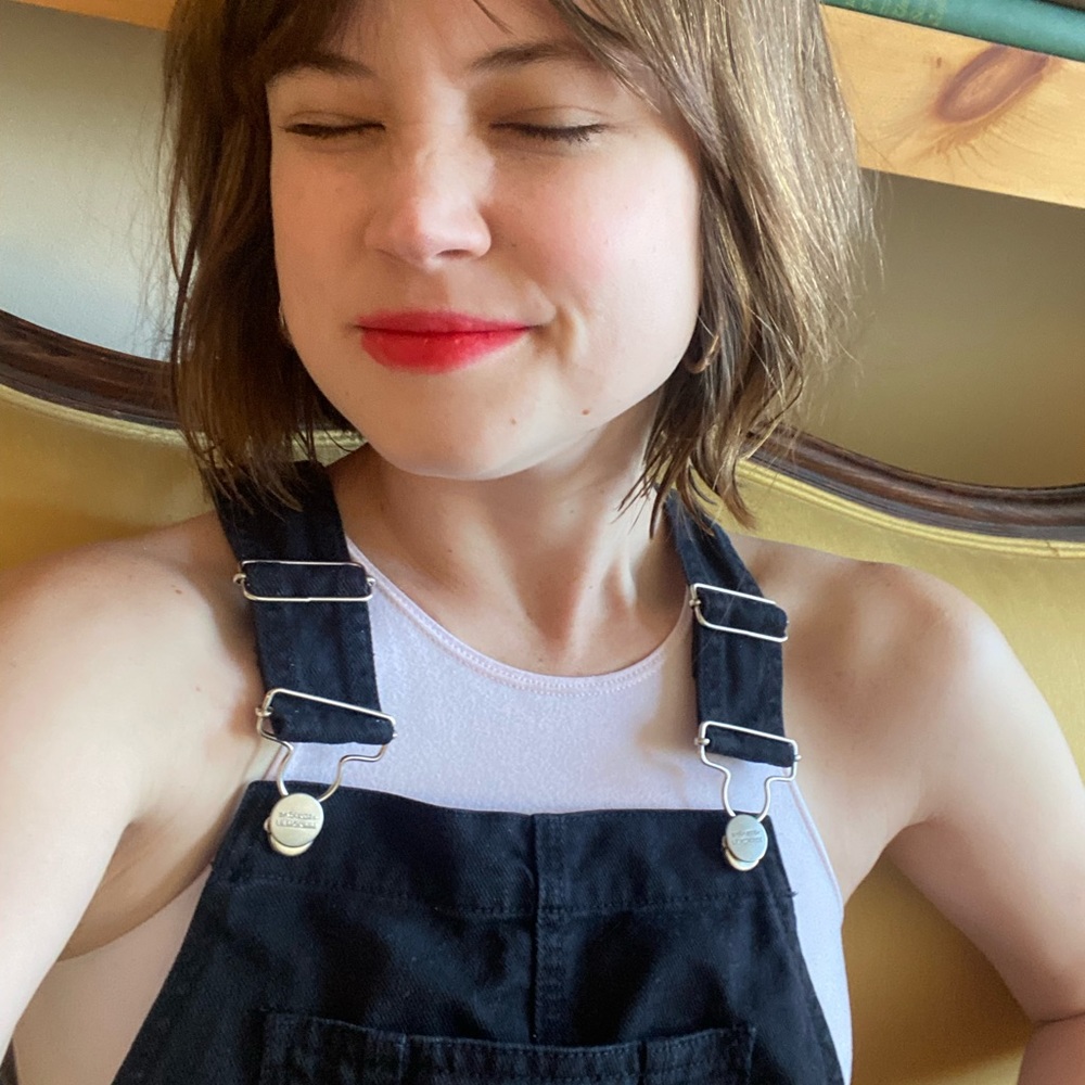 Meet your Posher, Julia